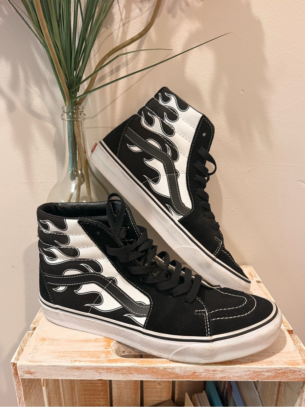 Vans Black & White High-Top Flame Sneakers - Men size 10